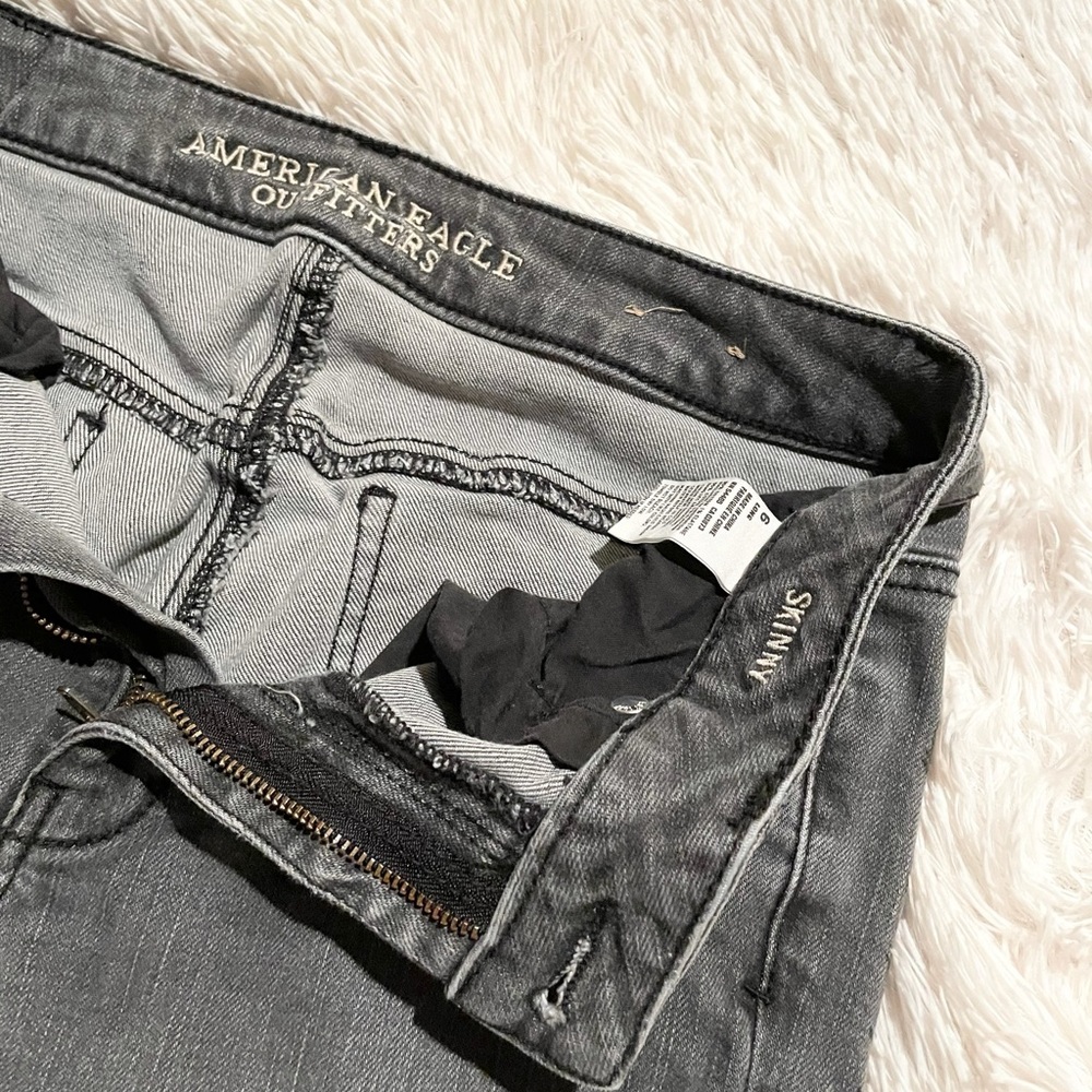 American Eagle Skinny Jeans with cuffed bottoms